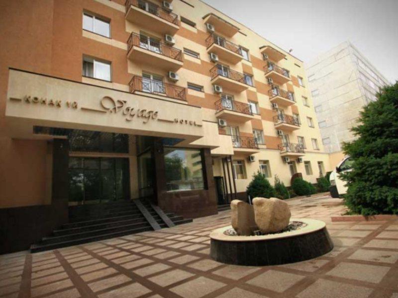 Voyage Hotel Almaty Bagian luar foto