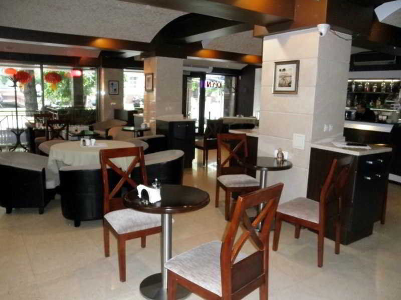 Voyage Hotel Almaty Bagian luar foto